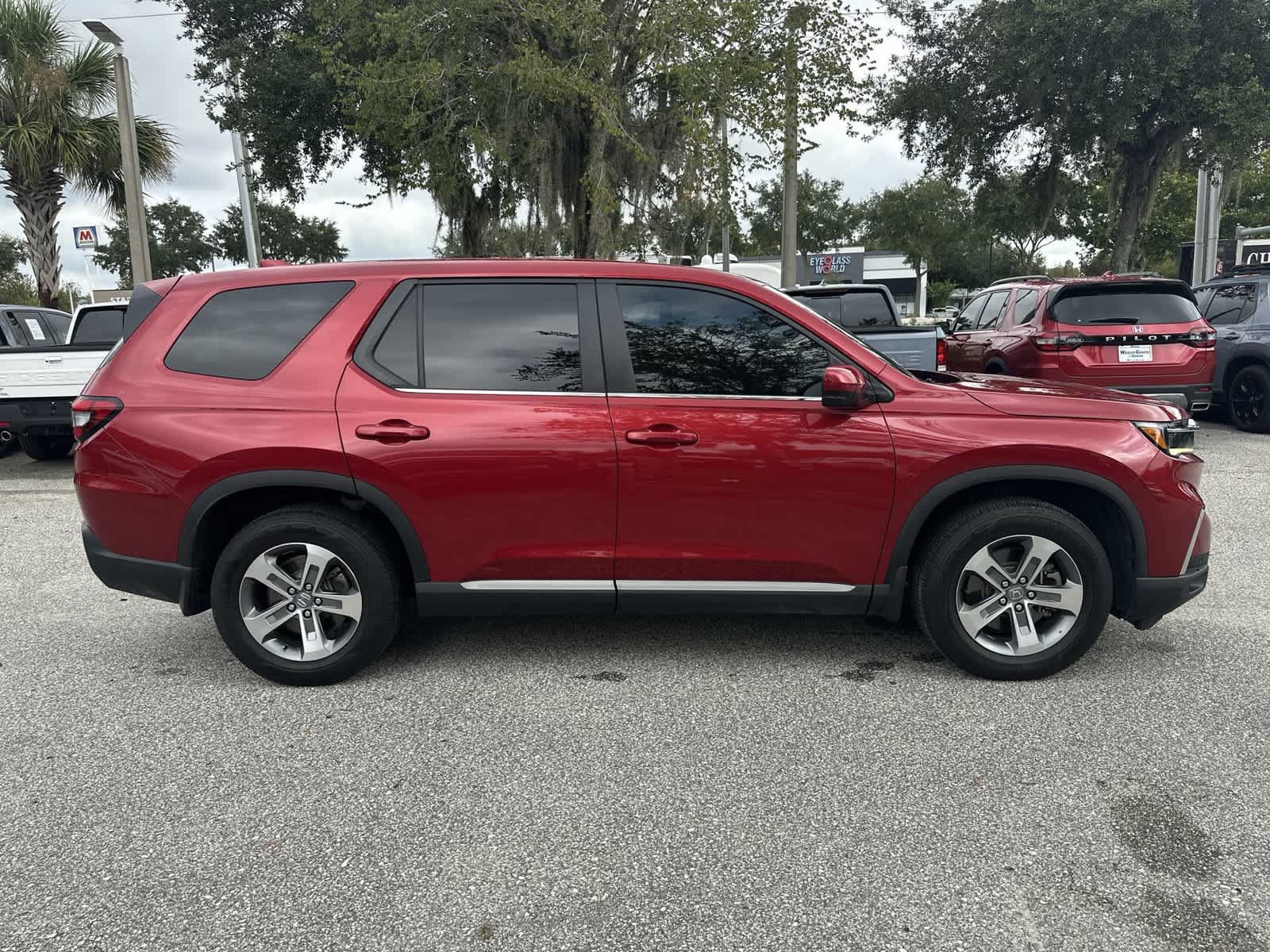 Used 2023 Honda Pilot EX-L image 7