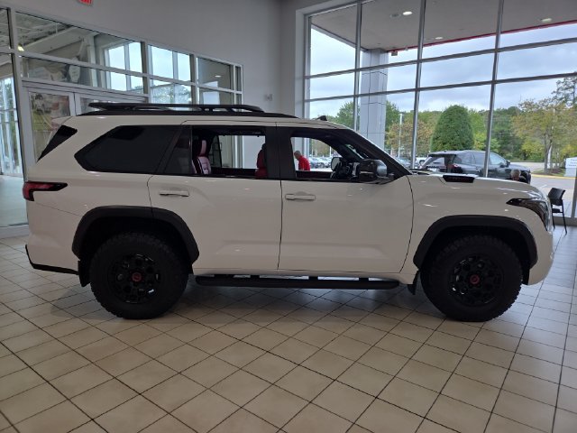 Used 2024 Toyota Sequoia TRD Pro AWD/4WD image 2