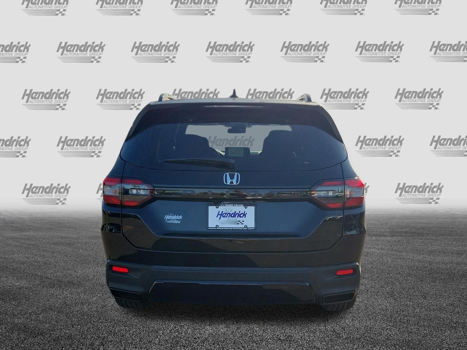 New 2026 Honda Pilot Sport image 6
