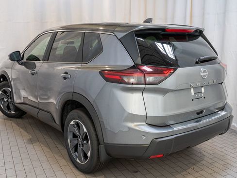 New 2026 Nissan Rogue SV image 4