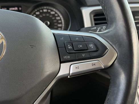 Used 2021 Volkswagen Atlas SE FWD image 17