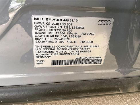 Used 2024 Audi Q4 e-tron Prestige AWD/4WD image 34