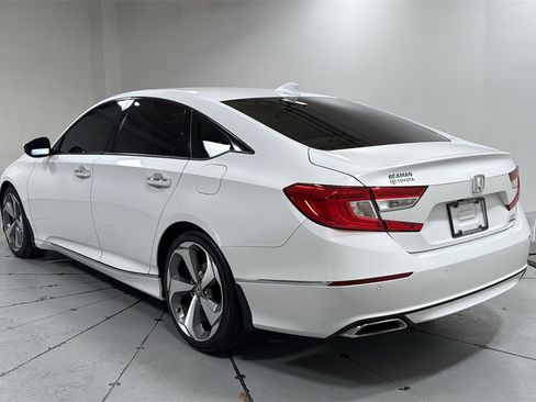 Used 2020 Honda Accord Touring image 7