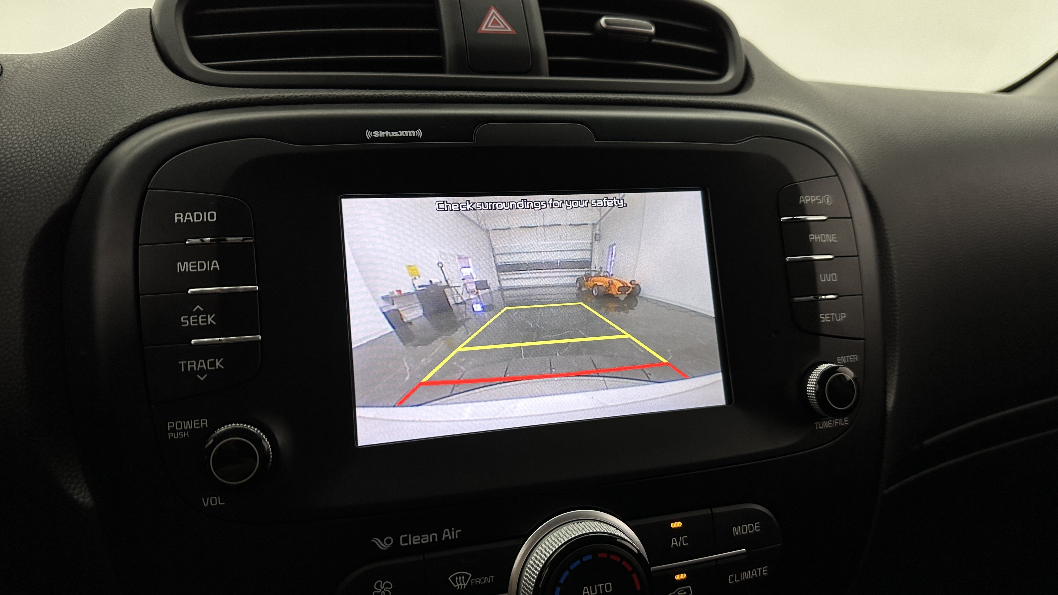 Used 2018 Kia Soul w/ Option Group 020 FWD image 17