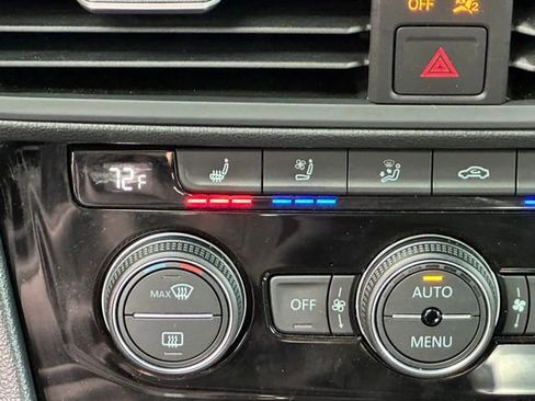 Used 2024 Volkswagen Jetta GLI Autobahn image 27