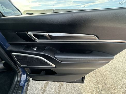 Used 2023 Kia Telluride S image 32