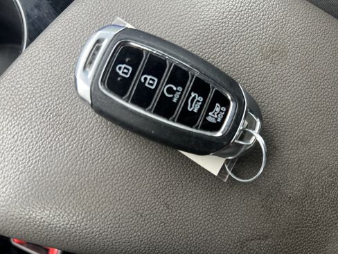 Used 2024 Hyundai Elantra Blue FWD image 31