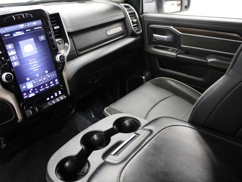 Used 2024 RAM 2500 Laramie image 24