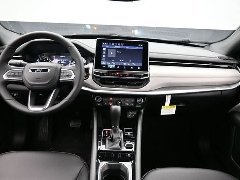 New 2026 Jeep Compass Limited image 15