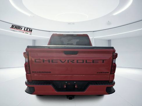 Used 2023 Chevrolet Silverado 1500 Custom w/ LPO, Dark Essentials Package RWD image 4