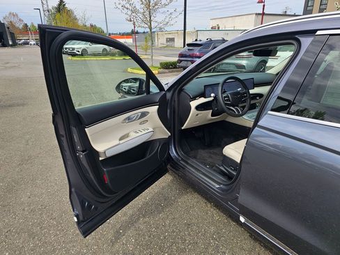 New 2026 Genesis GV70 2.5T Advanced image 20