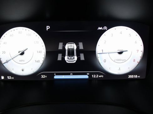 Used 2023 Hyundai Santa Fe Calligraphy image 36