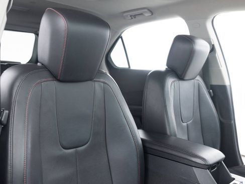 Used 2016 Chevrolet Equinox LTZ w/ Enhanced Convenience Package FWD image 26