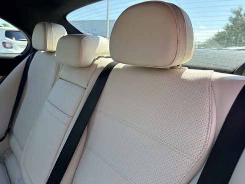 Used 2023 Mercedes-Benz C 300 Sedan image 14