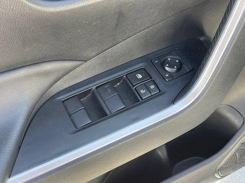 Used 2025 Toyota RAV4 LE FWD image 8