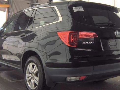 Used 2016 Honda Pilot LX image 4
