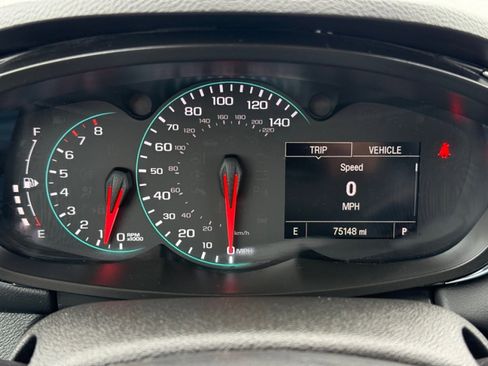 Used 2018 Chevrolet Trax LT w/ Sun & Sound Package image 23