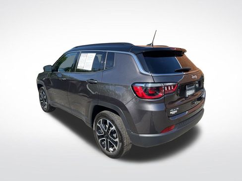 Used 2023 Jeep Compass Limited AWD/4WD image 3