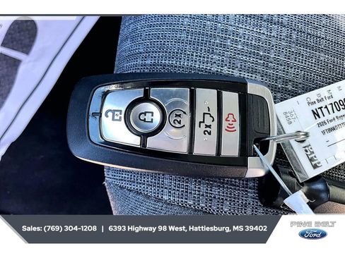 New 2026 Ford F450 XLT w/ XLT Premium Package AWD/4WD image 9