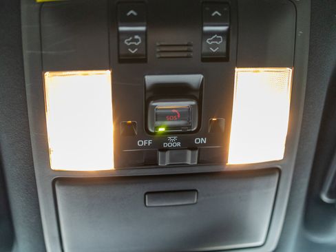 Used 2022 Lexus GX 460 Premium image 14