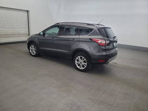 Used 2017 Ford Escape SE w/ Equipment Group 201A AWD/4WD image 3