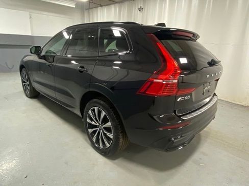 Used 2024 Volvo XC60 B5 Core w/ Protection Package Premier AWD/4WD image 2