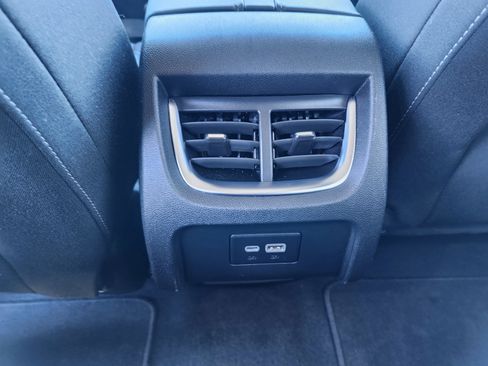 Used 2024 Chevrolet Blazer LT FWD image 28