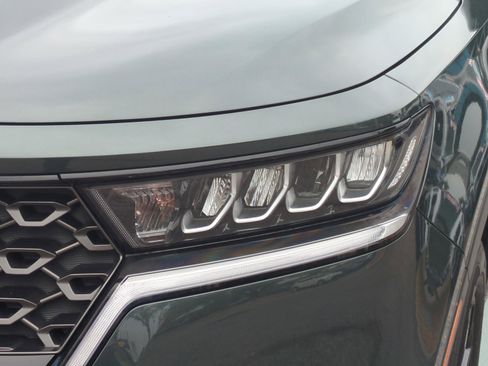 Certified 2023 Kia Sorento S w/ Panoramic Sunroof Package image 10