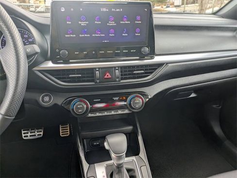 Used 2023 Kia Forte GT-Line image 30