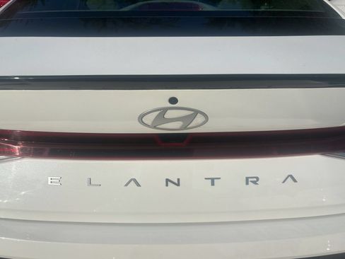 Used 2026 Hyundai Elantra Sport FWD image 10