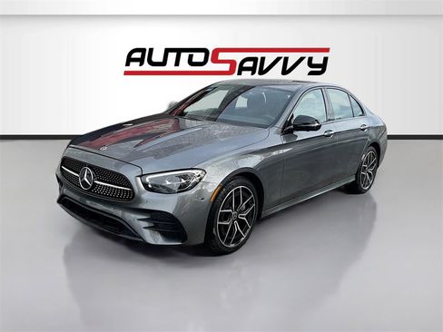 Used 2023 Mercedes-Benz E 350 4MATIC Sedan image 3