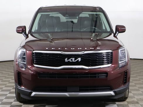 Used 2022 Kia Telluride LX image 11