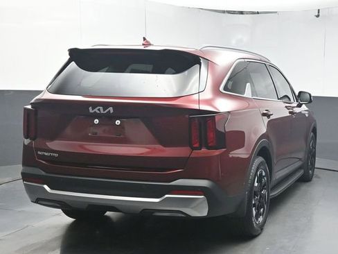 Used 2025 Kia Sorento S FWD image 7