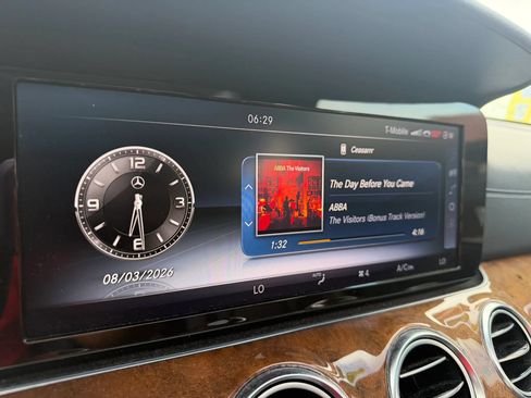 Used 2017 Mercedes-Benz E 300 image 19