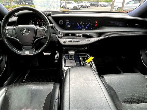 Used 2018 Lexus LS 500 F Sport w/ Accessory Package (Z2) RWD image 16