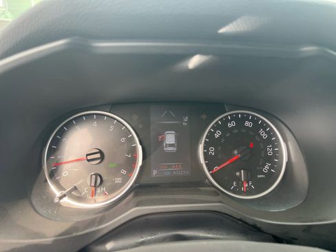 Used 2019 Toyota RAV4 XLE Premium w/ Cold Weather Package image 4