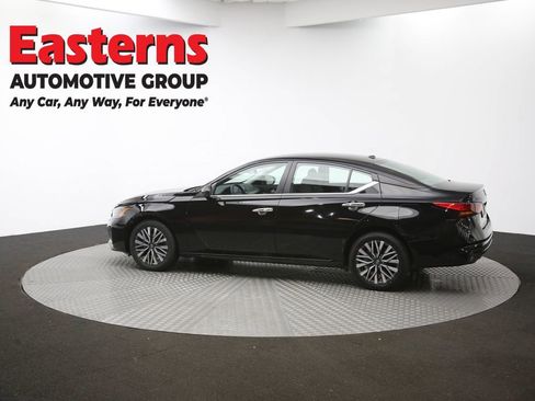 Used 2024 Nissan Altima 2.5 SV image 59