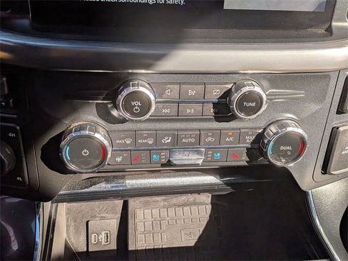 Used 2022 Ford F150 Lariat w/ Equipment Group 502A High image 25