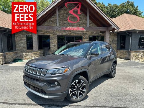 Used 2022 Jeep Compass Limited AWD/4WD image 1