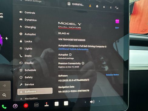 Used 2022 Tesla Model Y Performance image 25