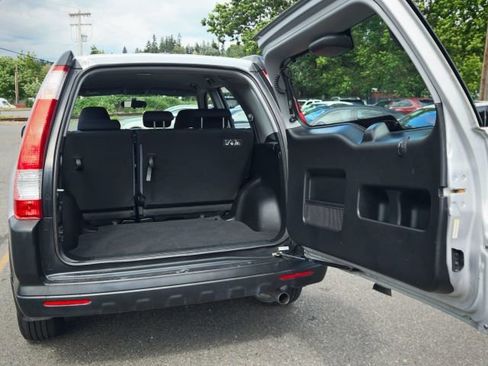 Used 2006 Honda CR-V LX image 36