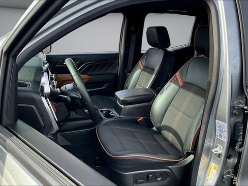 Used 2025 GMC Canyon AT4 AWD/4WD image 22