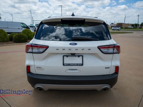 Used 2022 Ford Escape SEL w/ Technology Package FWD image 6