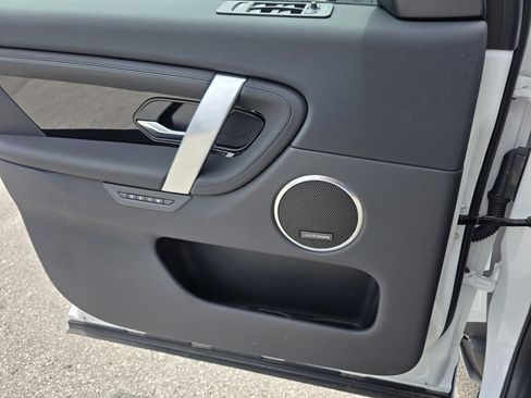 New 2025 Land Rover Discovery Sport S AWD/4WD image 18