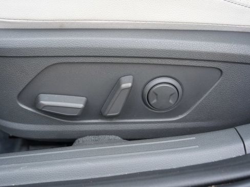 Used 2023 Hyundai Sonata Limited w/ Preferred Accessory Package FWD image 20