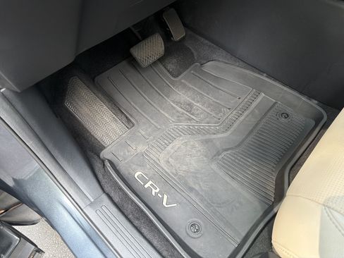 Used 2023 Honda CR-V EX-L image 17