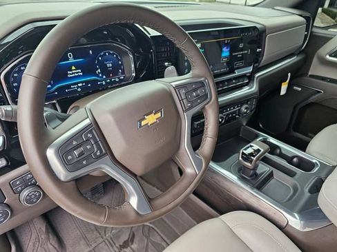 Used 2025 Chevrolet Silverado 1500 LTZ w/ Technology Package RWD image 19