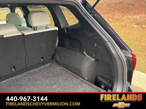 Used 2023 Volkswagen Tiguan SE R-Line image 50