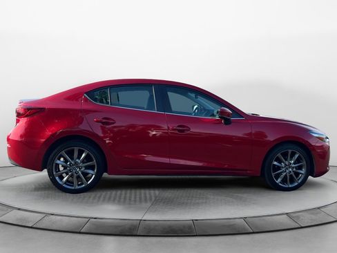 Used 2018 MAZDA MAZDA3 Touring FWD image 8