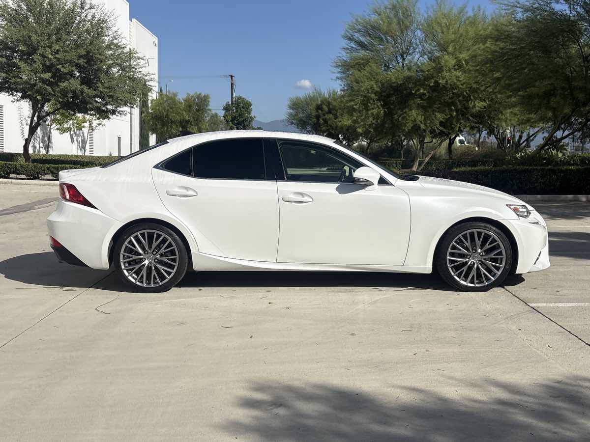 Used 2015 Lexus IS 250 w/ Navigation System Package RWD image 2